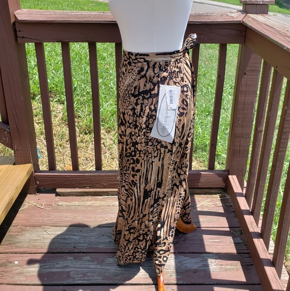 SOLD Animal Print Faux Wrap Skirt - Picture 4 of 4